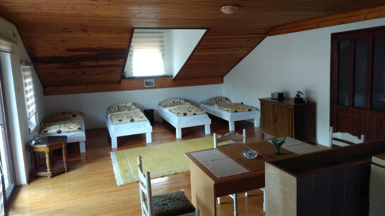 Kamena Cuprija Hostel Konjic Buitenkant foto